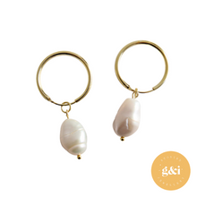 Load image into Gallery viewer, 18k gold vermeil fresh water pearl earrings
